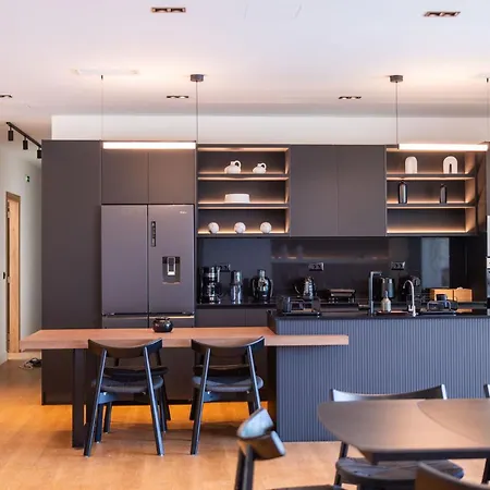Вилла Nobilita Grand 7-bedroom Luxury With Sky-lounge Rooftop & 21m Pool - By Posarellivillas *