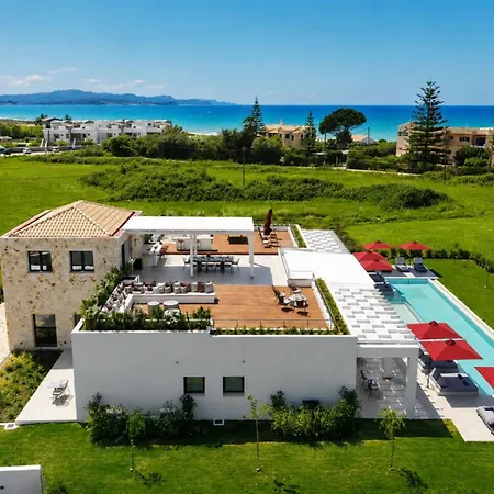 Nobilita Grand 7-bedroom Luxury With Sky-lounge Rooftop & 21m Pool - By Posarellivillas Villa Acharavi (Corfu)
