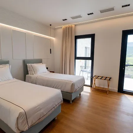Вилла Nobilita Grand 7-bedroom Luxury With Sky-lounge Rooftop & 21m Pool - By Posarellivillas *