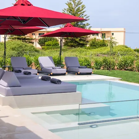 Nobilita Grand 7-bedroom Luxury With Sky-lounge Rooftop & 21m Pool - By Posarellivillas *